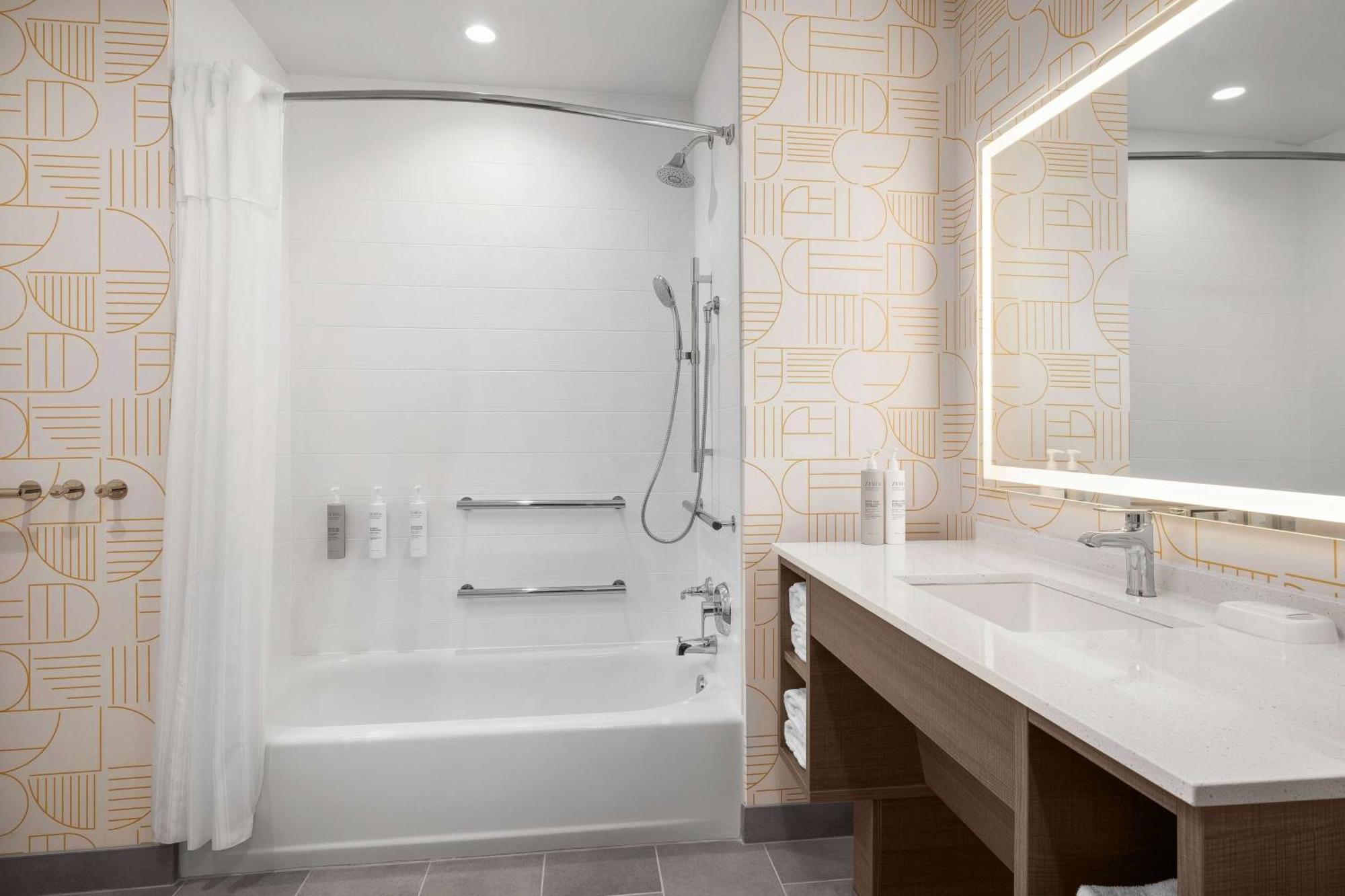 Home2 Suites By Hilton Eureka Eksteriør billede